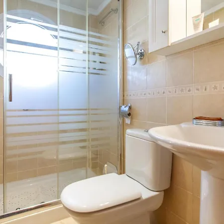 Apartamento 3 Bedroom In *