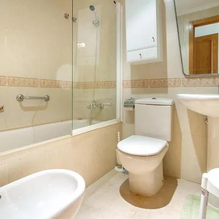 Lovely In With Kitchen Apartment *