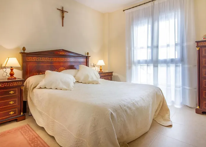 3 Bedroom Stunning In Κάλπε