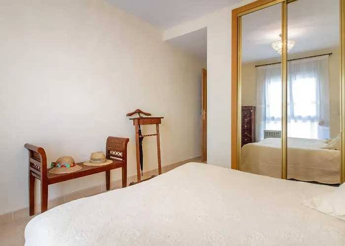 Διαμέρισμα 3 Bedroom Stunning In *