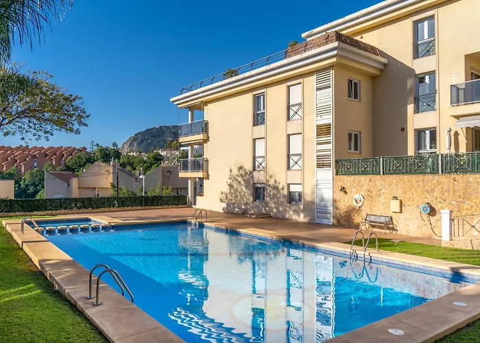 Apartment 3 Bedroom Stunning In Calpe