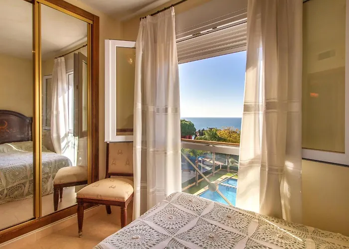 3 Bedroom Stunning In 公寓 卡尔佩